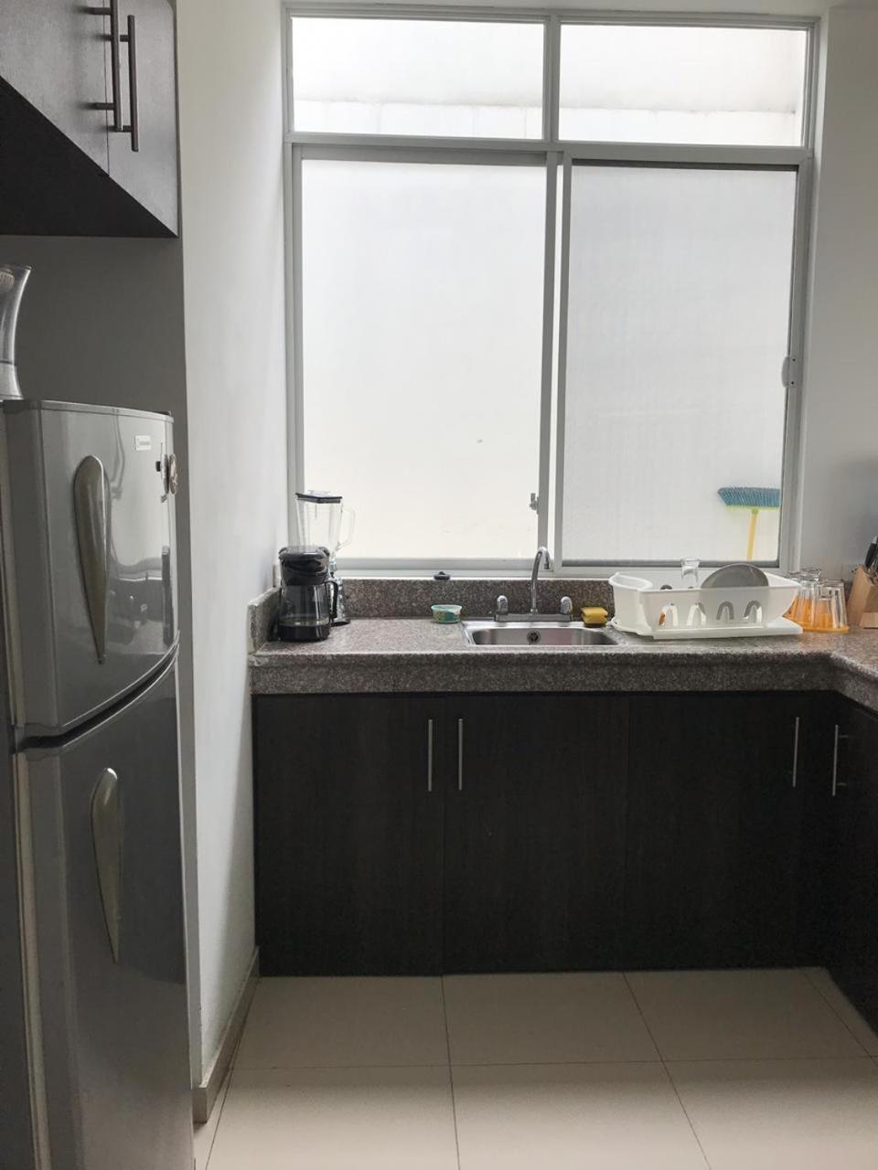 Departamento En El Centro De Manta Apartment Bagian luar foto